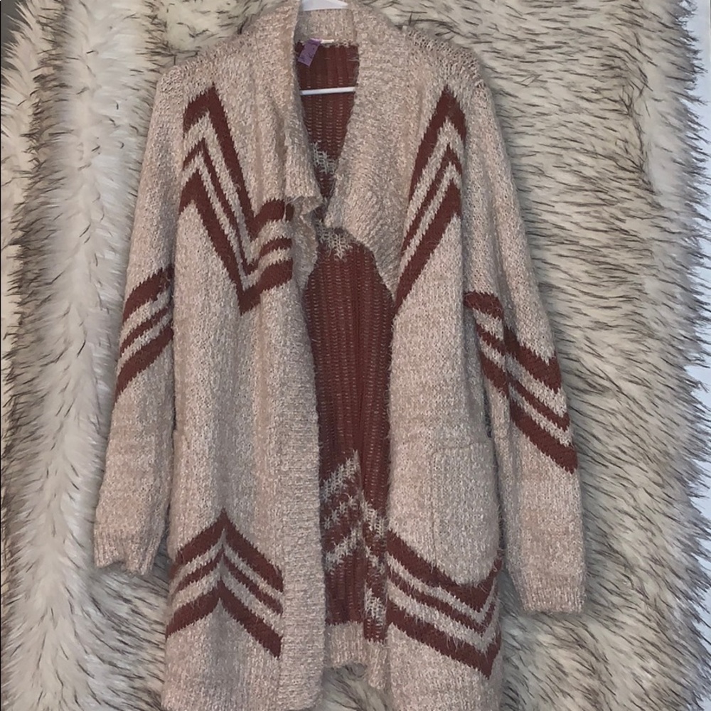 Cardigan sweater